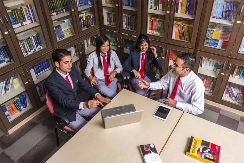 Management College in Bangalore to take you to dream position in global business world
